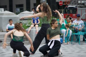Dancers - Alessia Moschettino, Sylvia McCaughey & Angélie Gamache, Photo by Bashir Maharani