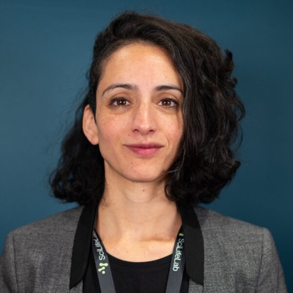 Anabella-Aguilera_2025-09-18-Group-Leader-retreat-portraits-066_lowres-1200-1